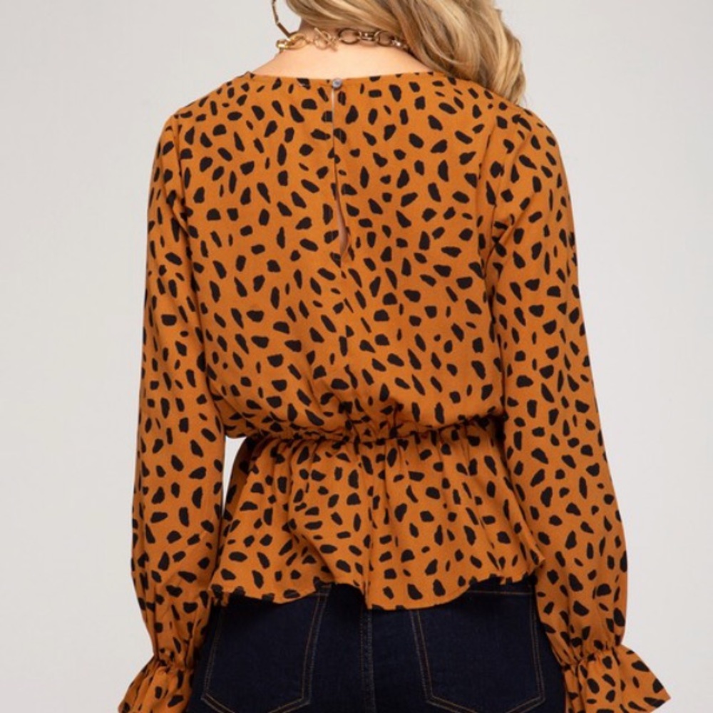 Animal print tie front top - Picture 2 of 2